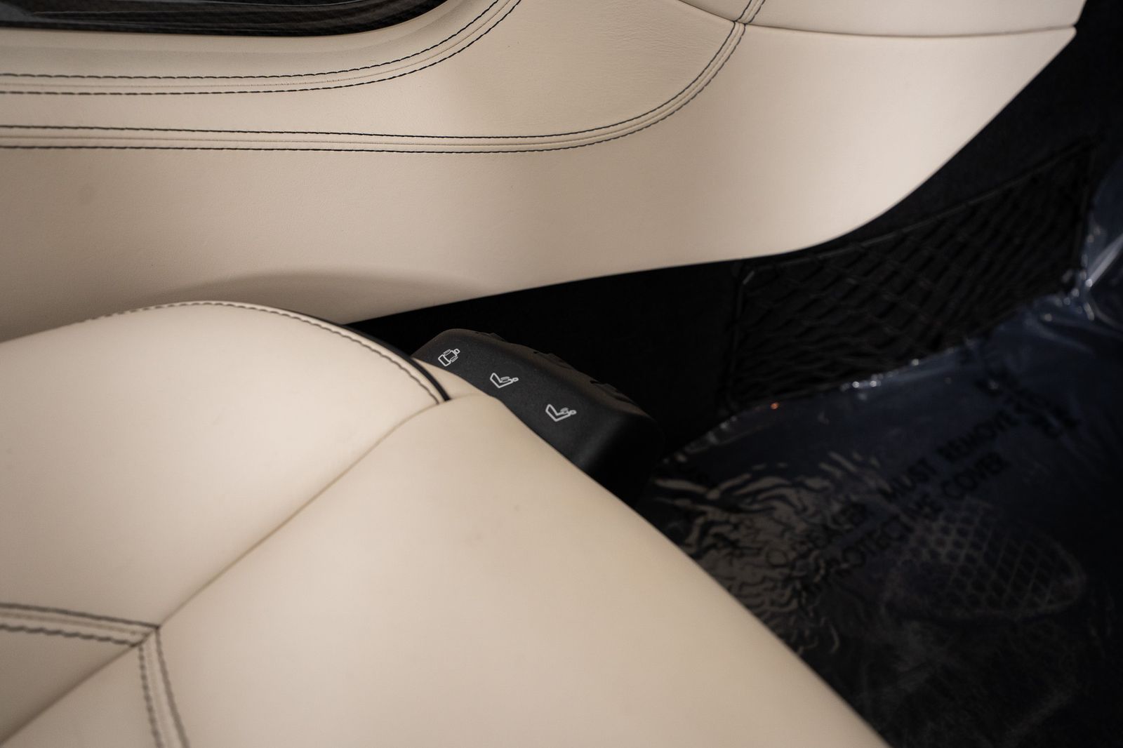 2012 Mercedes-Benz SLS AMG® — full photo 29 of 58