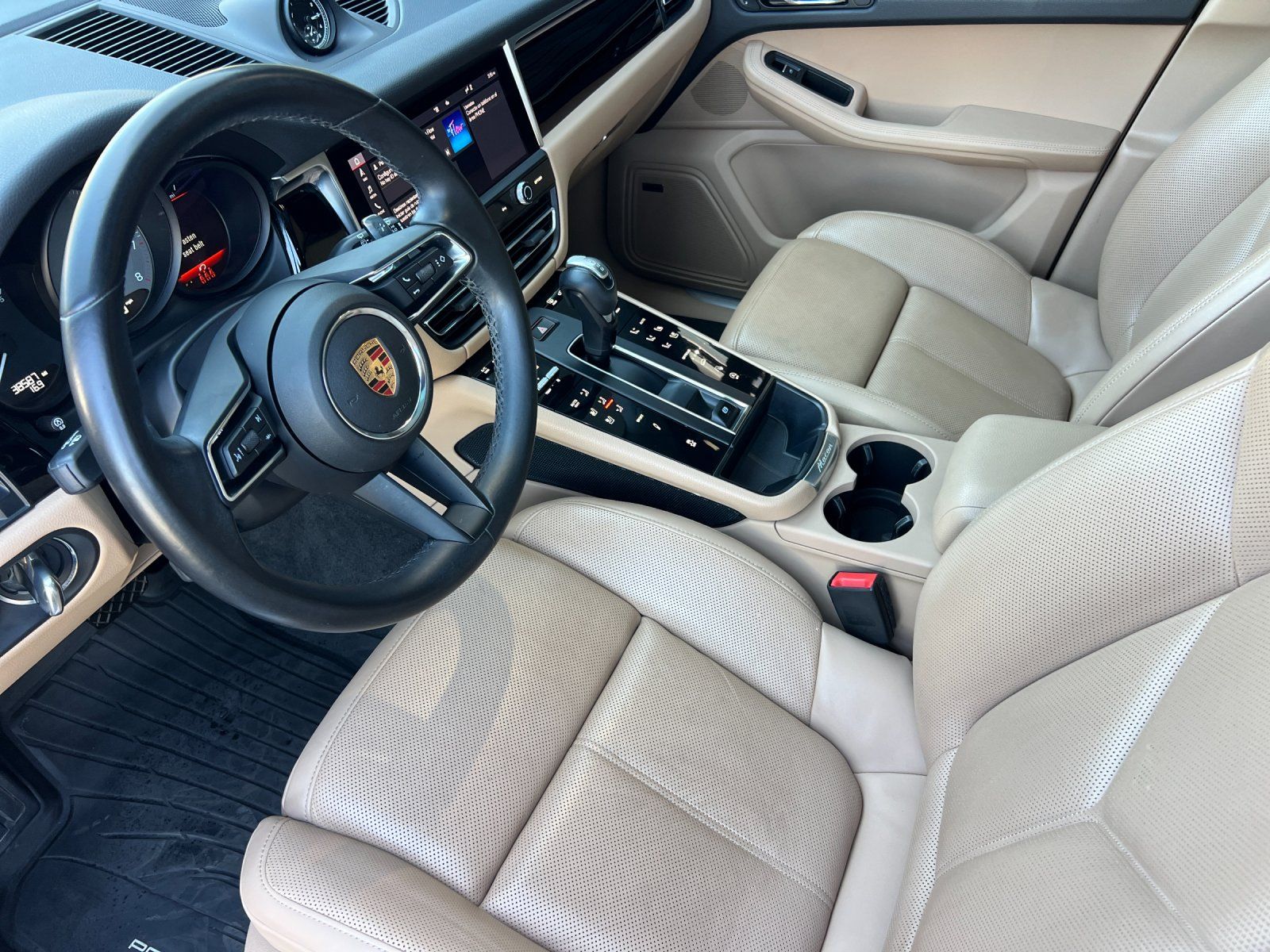 2024 Porsche Macan S — full photo 4 of 28