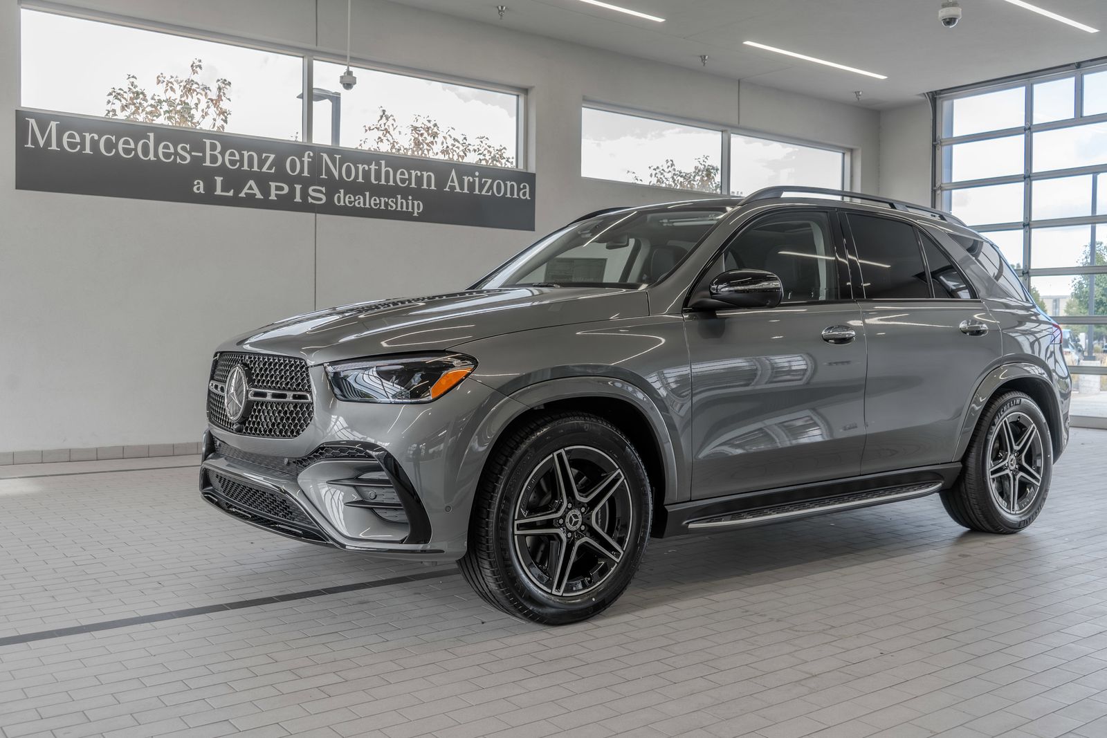 2026 Mercedes-Benz GLE GLE 450 — full photo 3 of 36