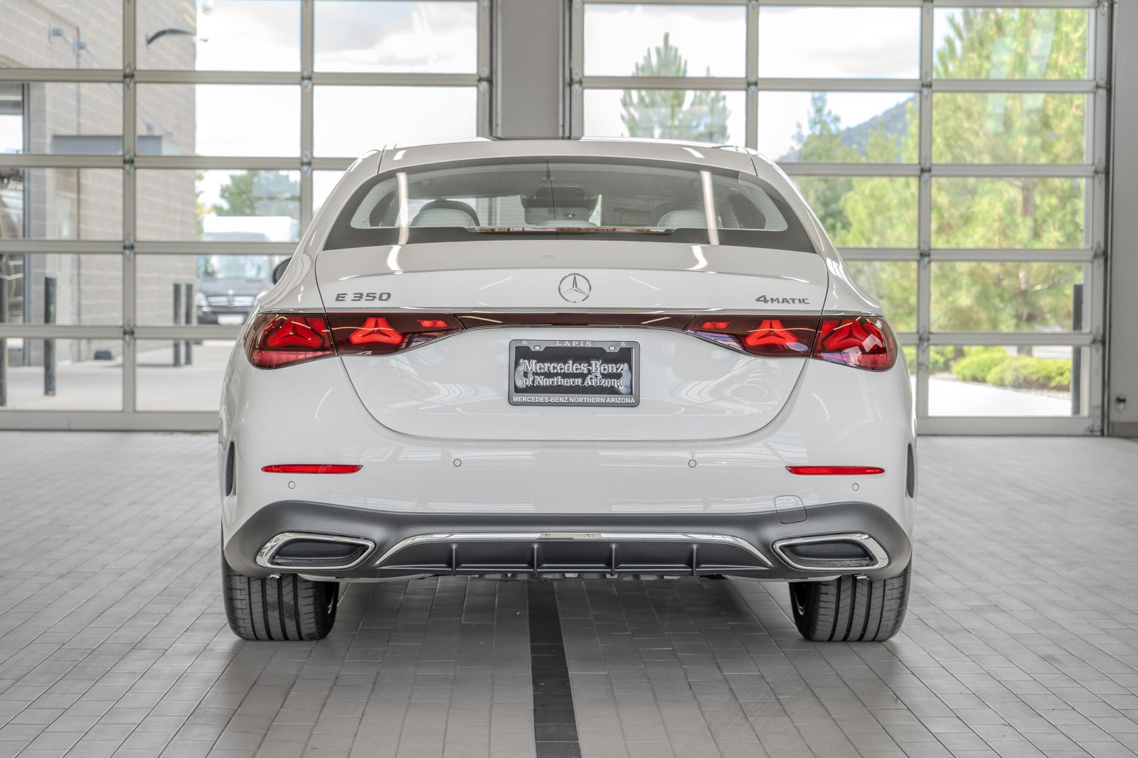 2026 Mercedes-Benz E-Class E 350 — full photo 14 of 36