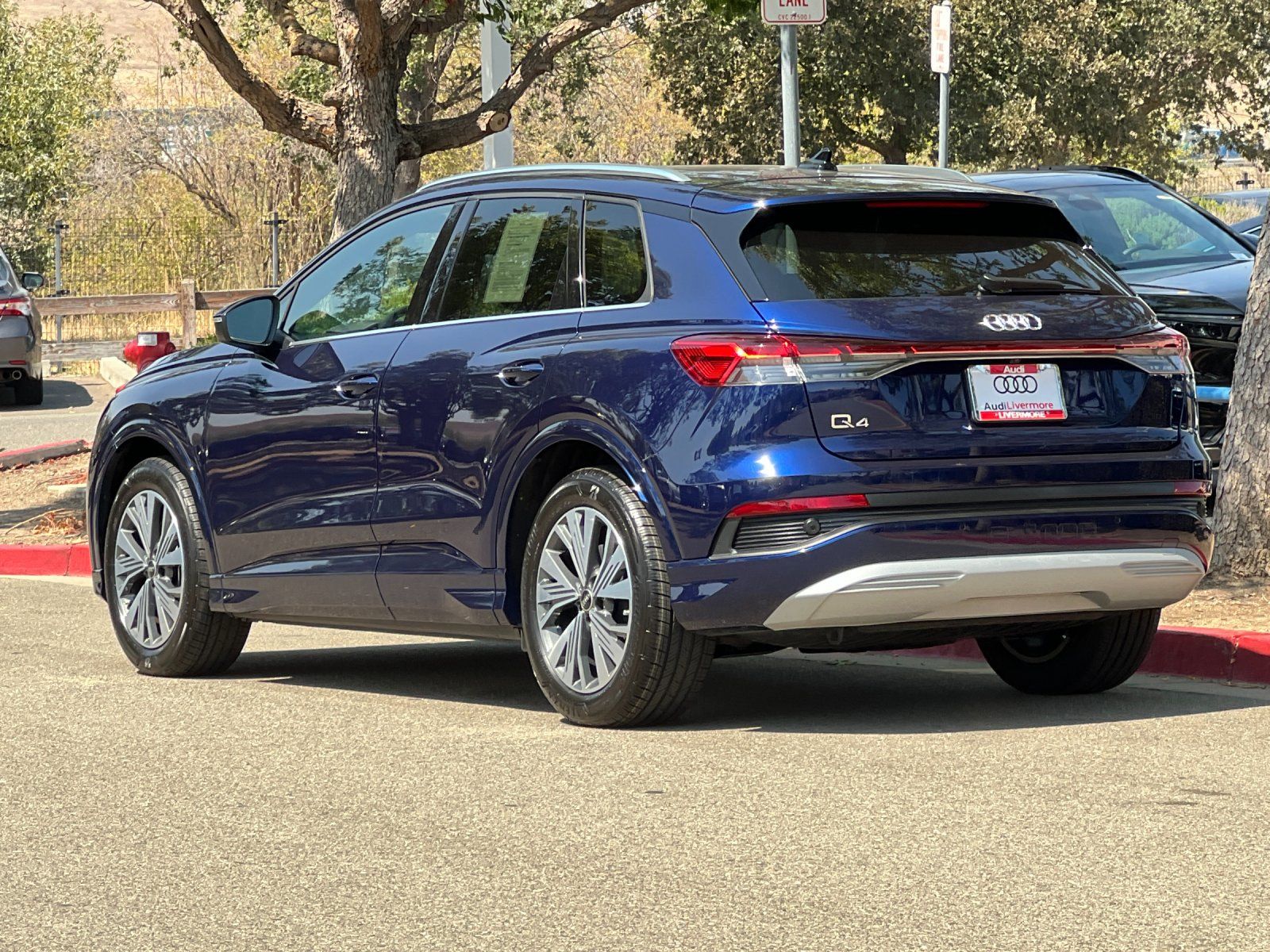 2023 Audi Q4 e-tron Premium — foto completa 4 de 28