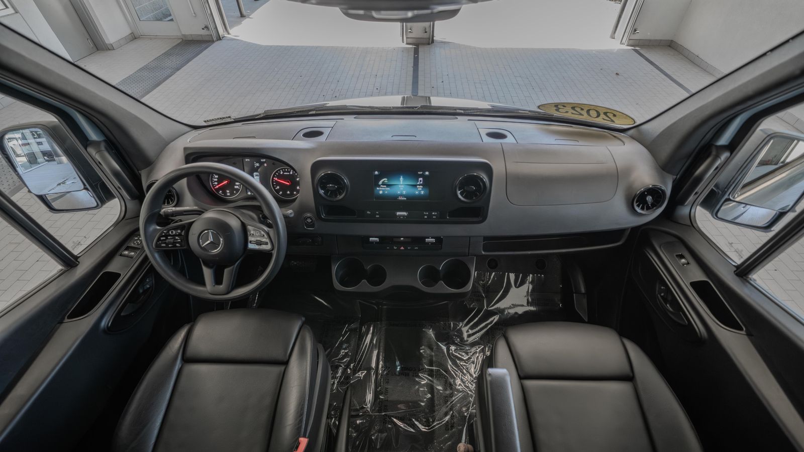 2023 Mercedes-Benz Sprinter 2500 Cargo 144 WB — full photo 8 of 34