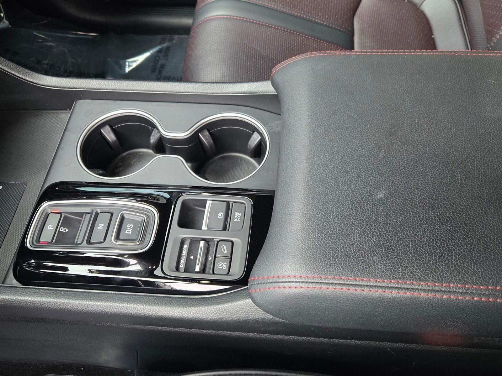 2025 Honda Pilot Black Edition — full photo 24 of 28