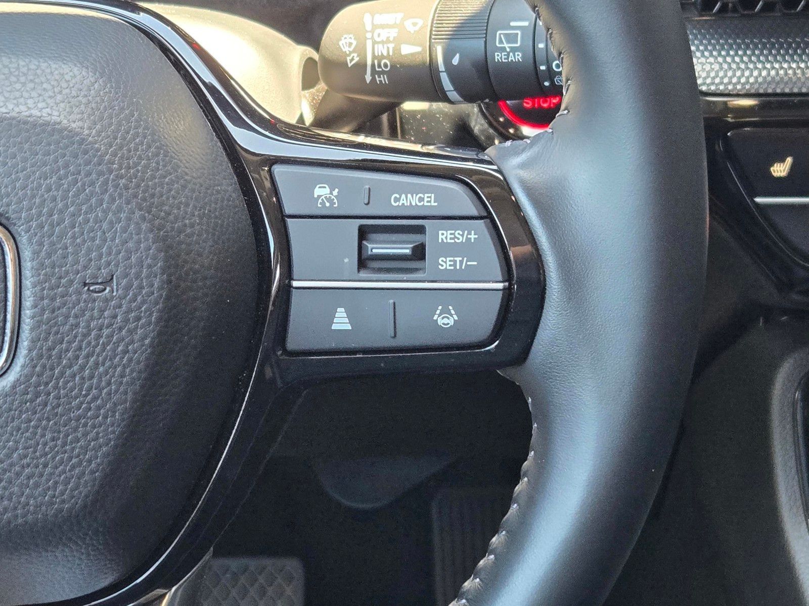 2025 Honda CR-V EX-L — full photo 17 of 28