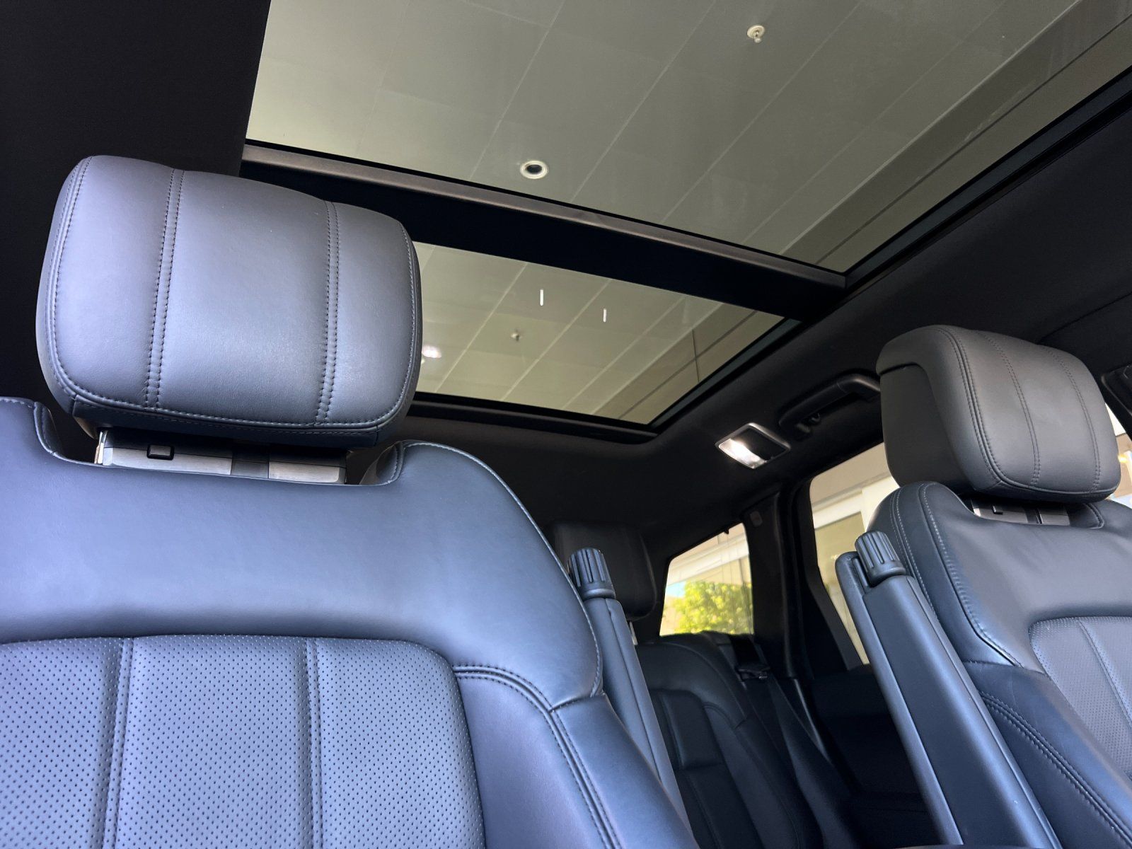 2022 Land Rover Range Rover Sport HSE Dynamic — foto completa 17 de 29
