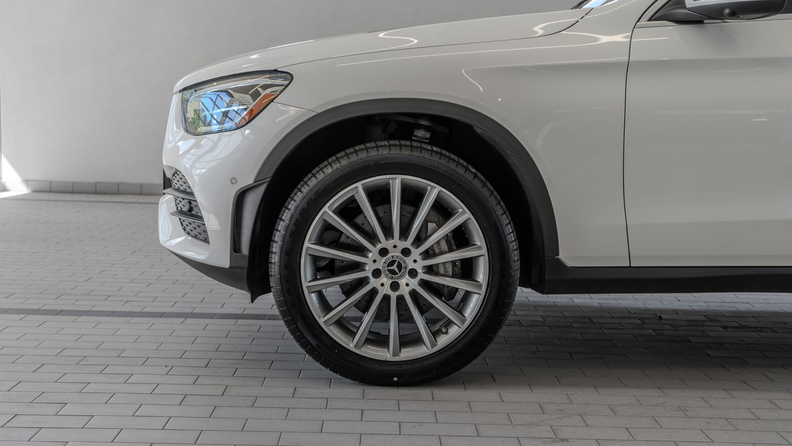 2023 Mercedes-Benz GLC GLC 300 Coupe — full photo 4 of 35