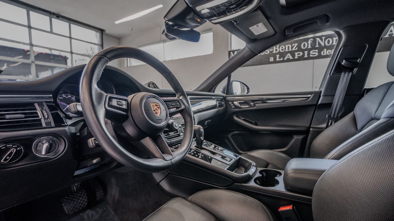 2023 Porsche Macan Base — foto completa 6 de 35