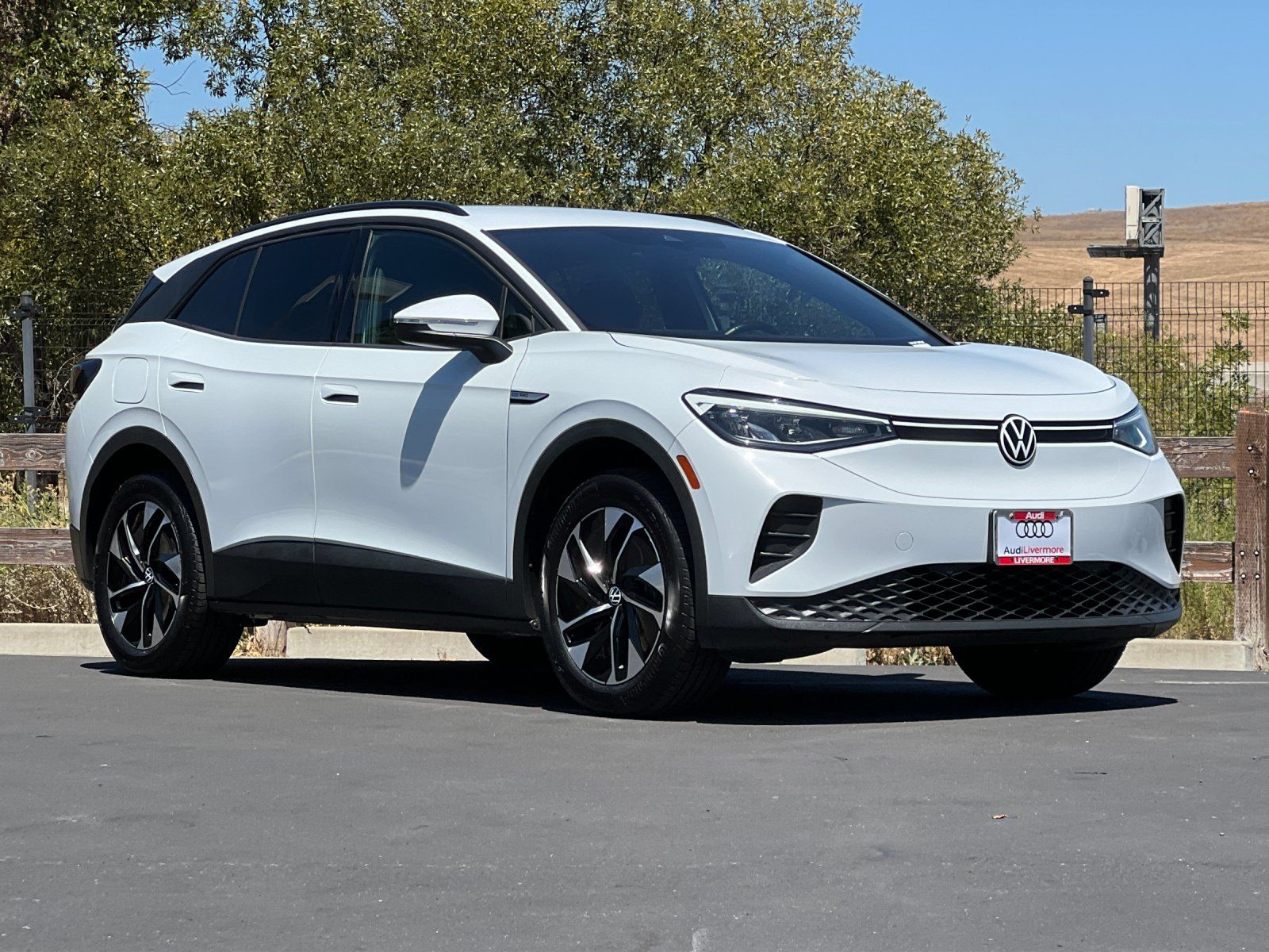 2022 Volkswagen ID.4 Pro — foto completa 8 de 28