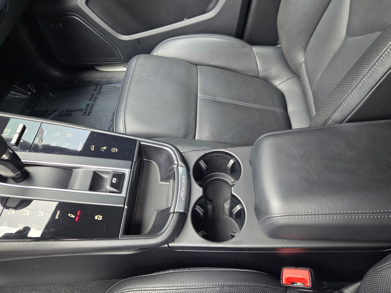 2022 Porsche Macan S — full photo 23 of 45