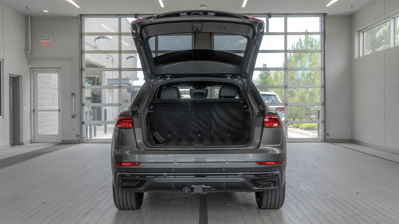 2020 Audi Q8 55 Premium Plus — full photo 16 of 34