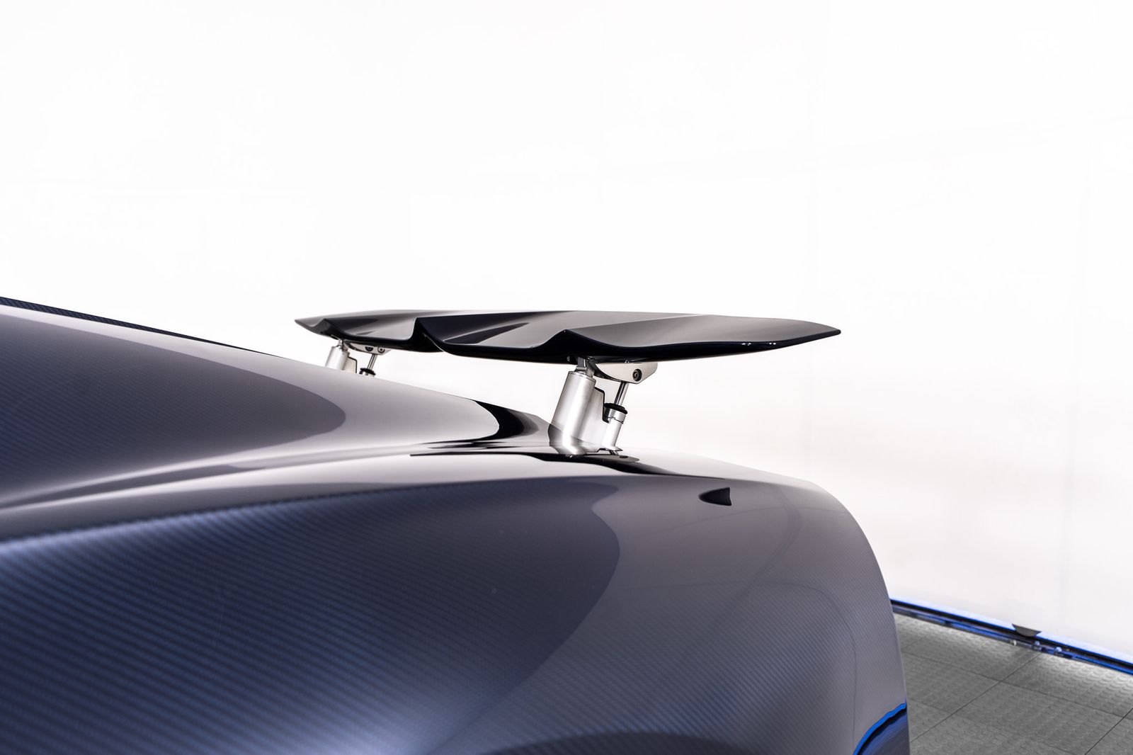 2018 Bugatti Chiron — foto completa 75 de 85