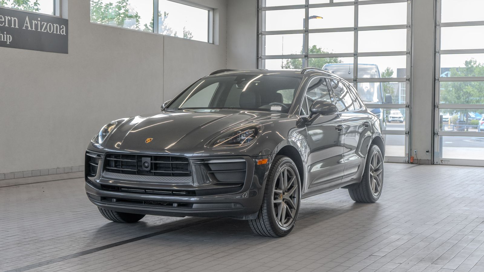 2023 Porsche Macan Base — foto completa 25 de 35