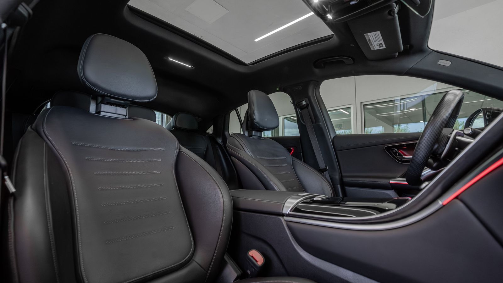 2025 Mercedes-Benz GLC GLC 43 AMG® — full photo 32 of 35