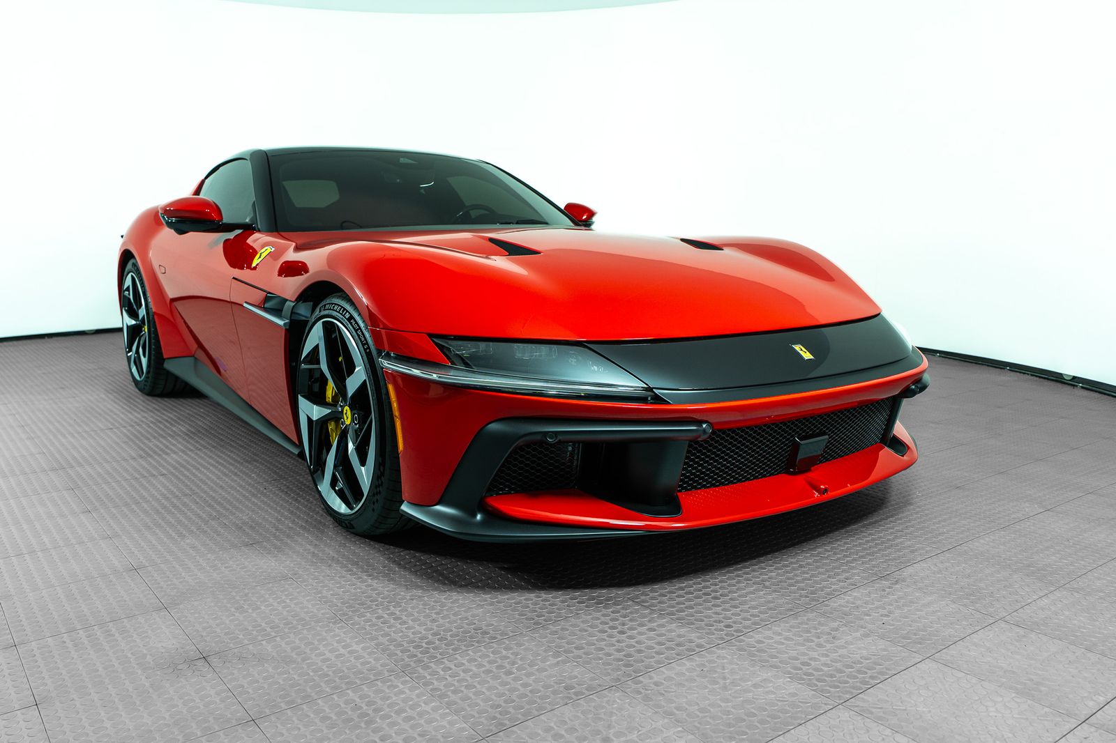 2025 Ferrari 12Cilindri — full photo 11 of 51