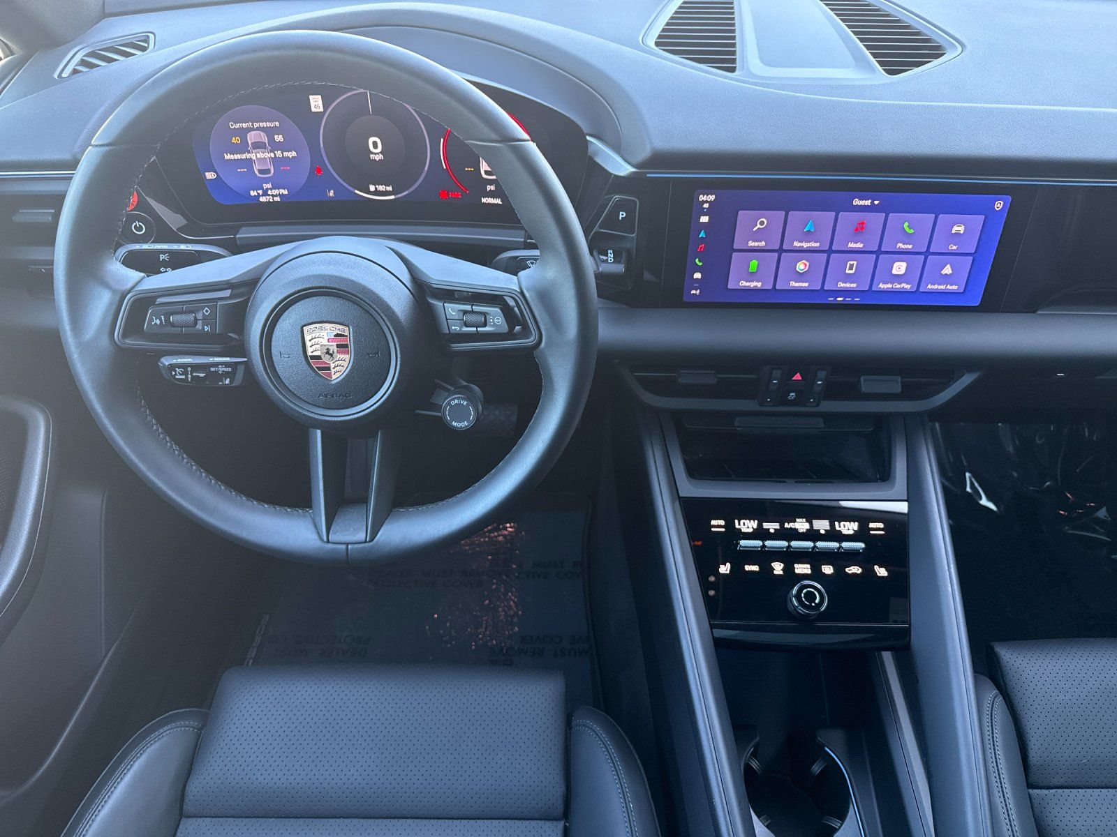 2025 Porsche Macan Electric 4 — foto completa 14 de 28