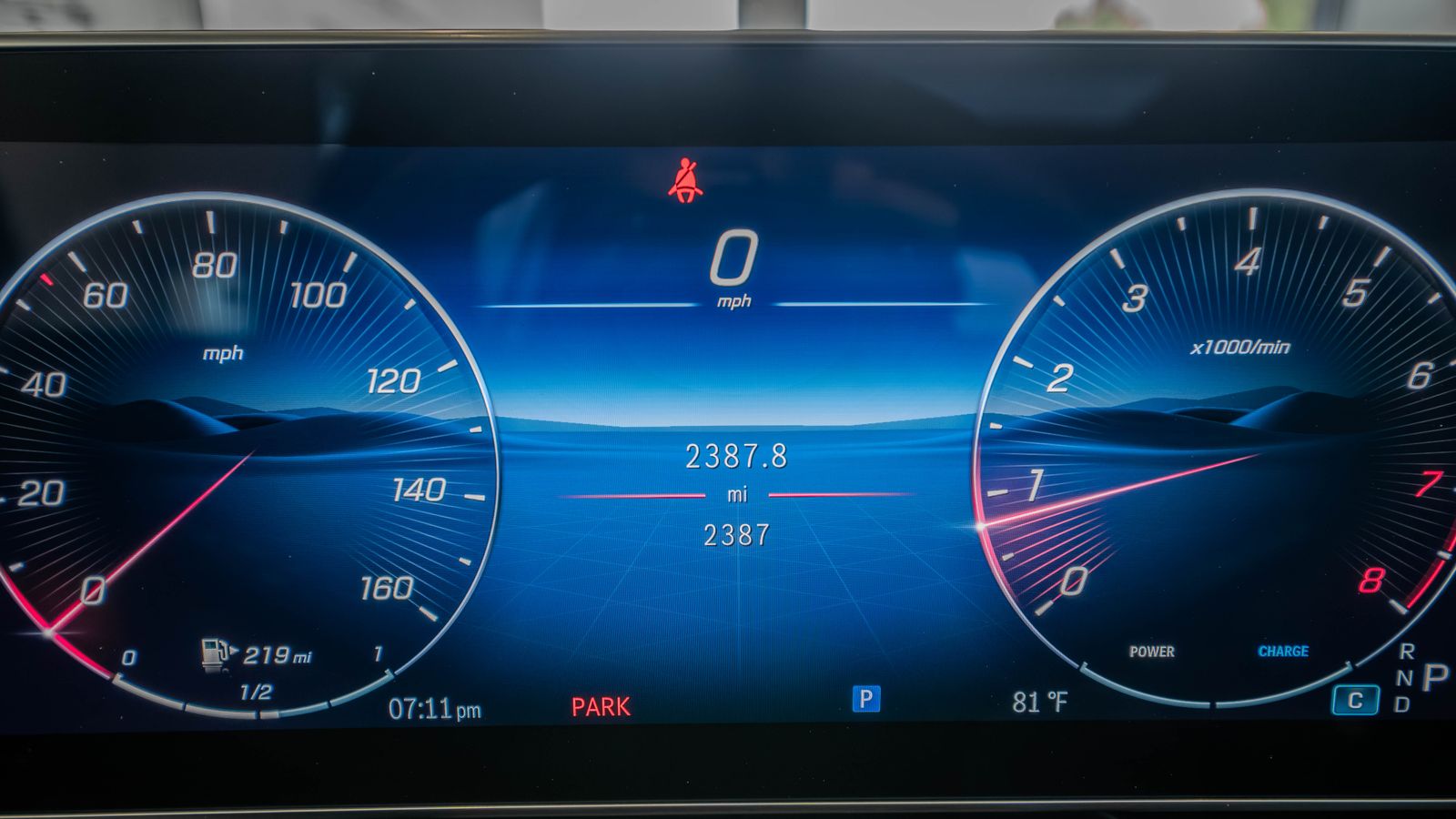 2026 Mercedes-Benz GLC GLC 300 — full photo 10 of 35