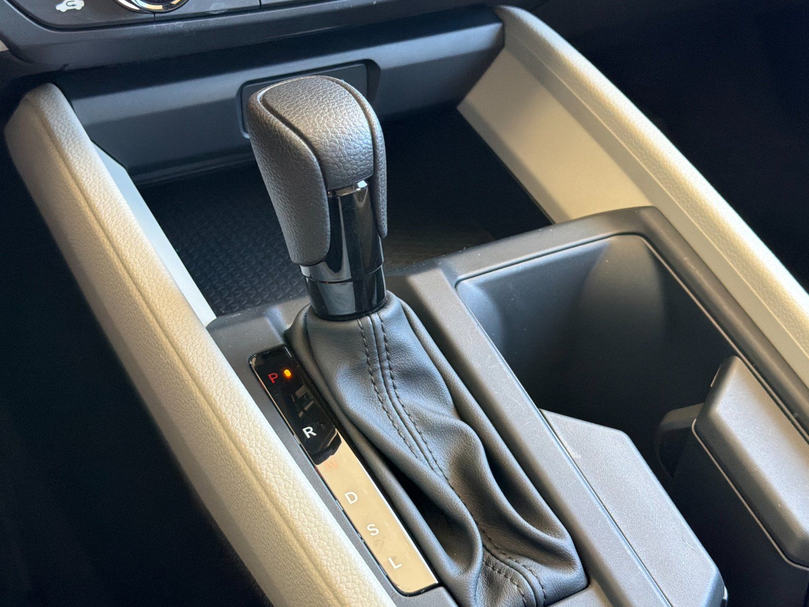 2024 Honda Accord EX — foto completa 20 de 27