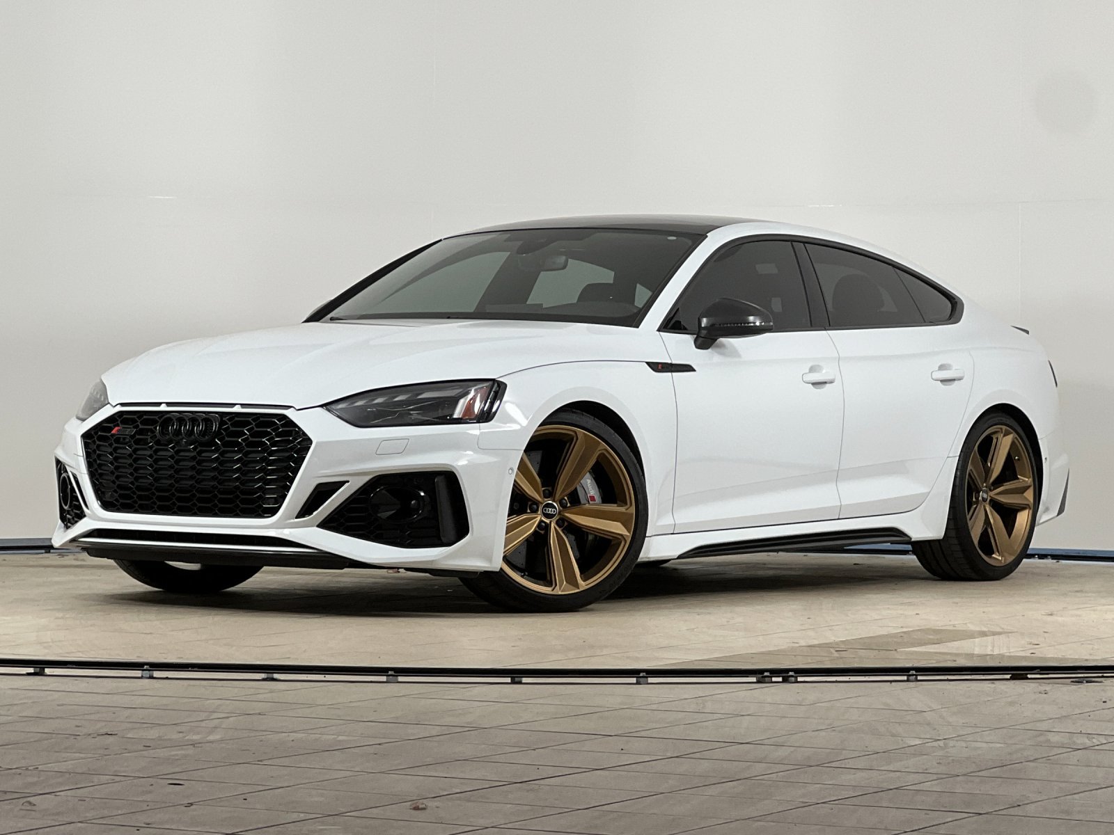 2022 Audi RS 5 2.9T — foto 1 de 27