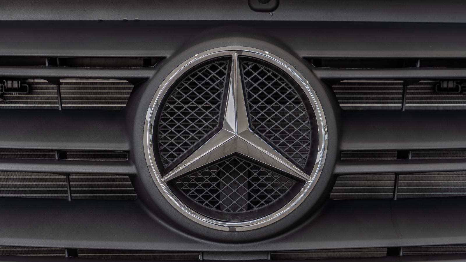 2025 Mercedes-Benz Sprinter 2500 Cargo 144 WB — foto completa 5 de 35