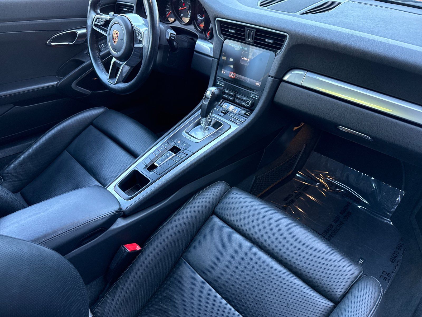 2017 Porsche 911 Carrera — full photo 16 of 29