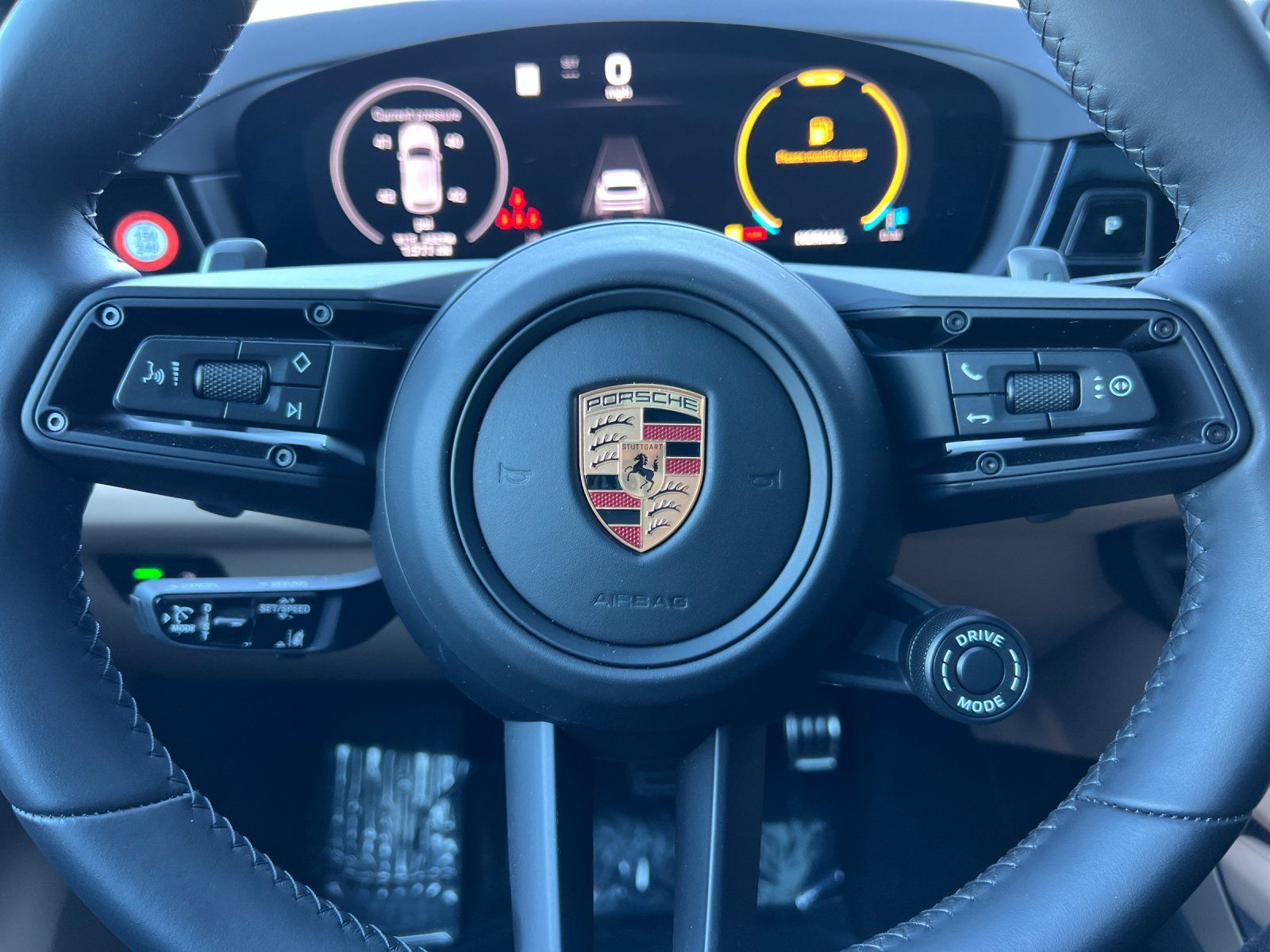2026 Porsche Cayenne GTS — foto completa 25 de 30