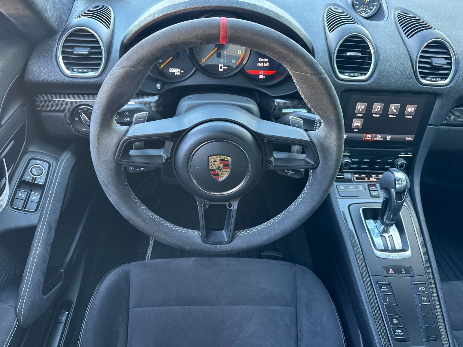 2021 Porsche 718 Cayman GT4 — full photo 13 of 26