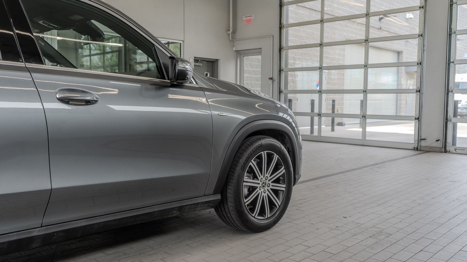 2025 Mercedes-Benz GLE GLE 450e — foto completa 30 de 35