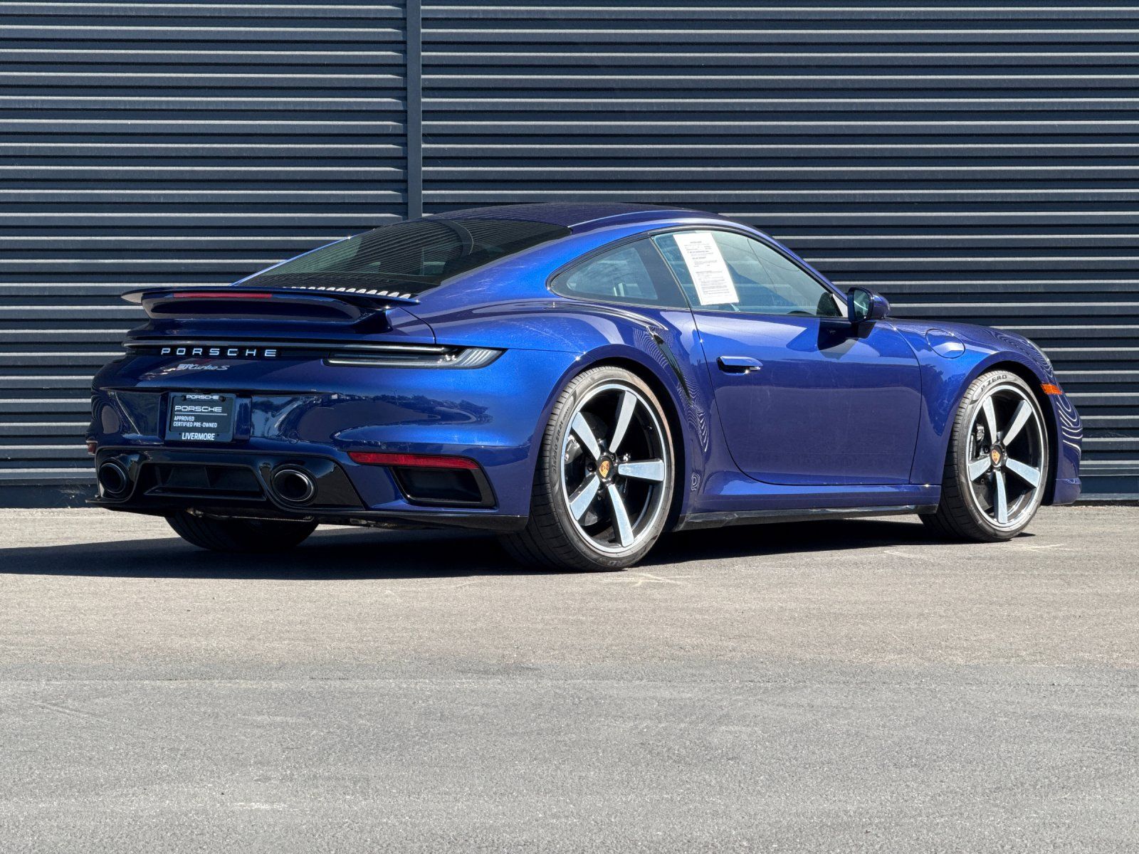 2025 Porsche 911 Turbo S — foto completa 9 de 29