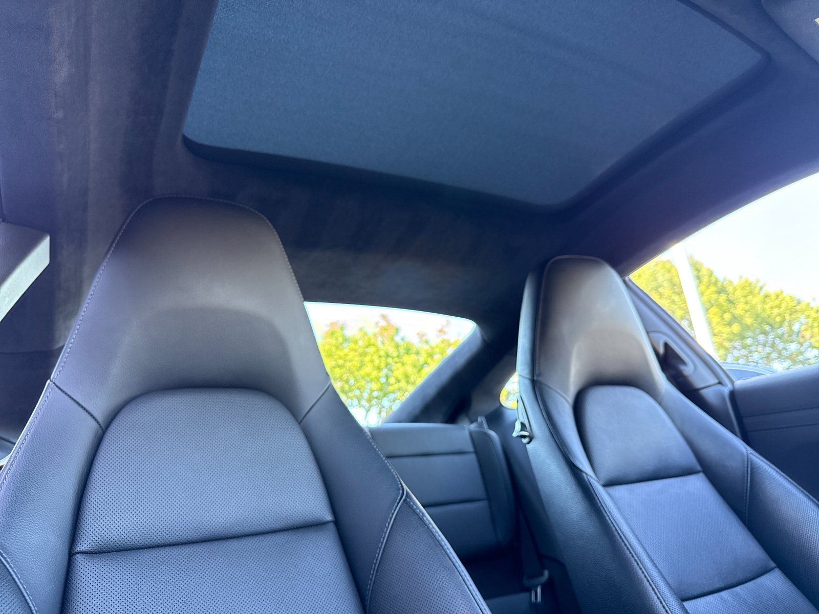 2017 Porsche 911 Carrera — full photo 17 of 29