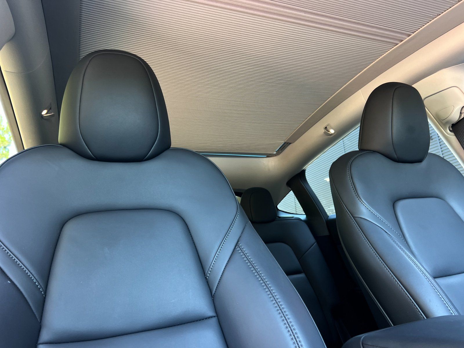 2023 Tesla Model Y Standard Range — full photo 17 of 31