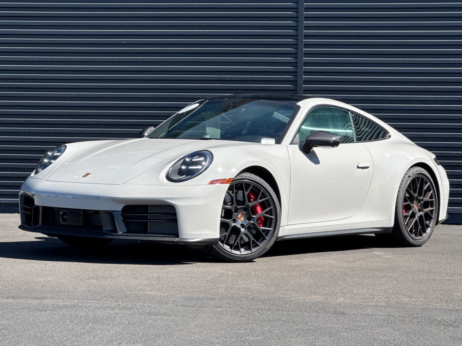 2025 Porsche 911 Carrera S — full photo 26 of 28