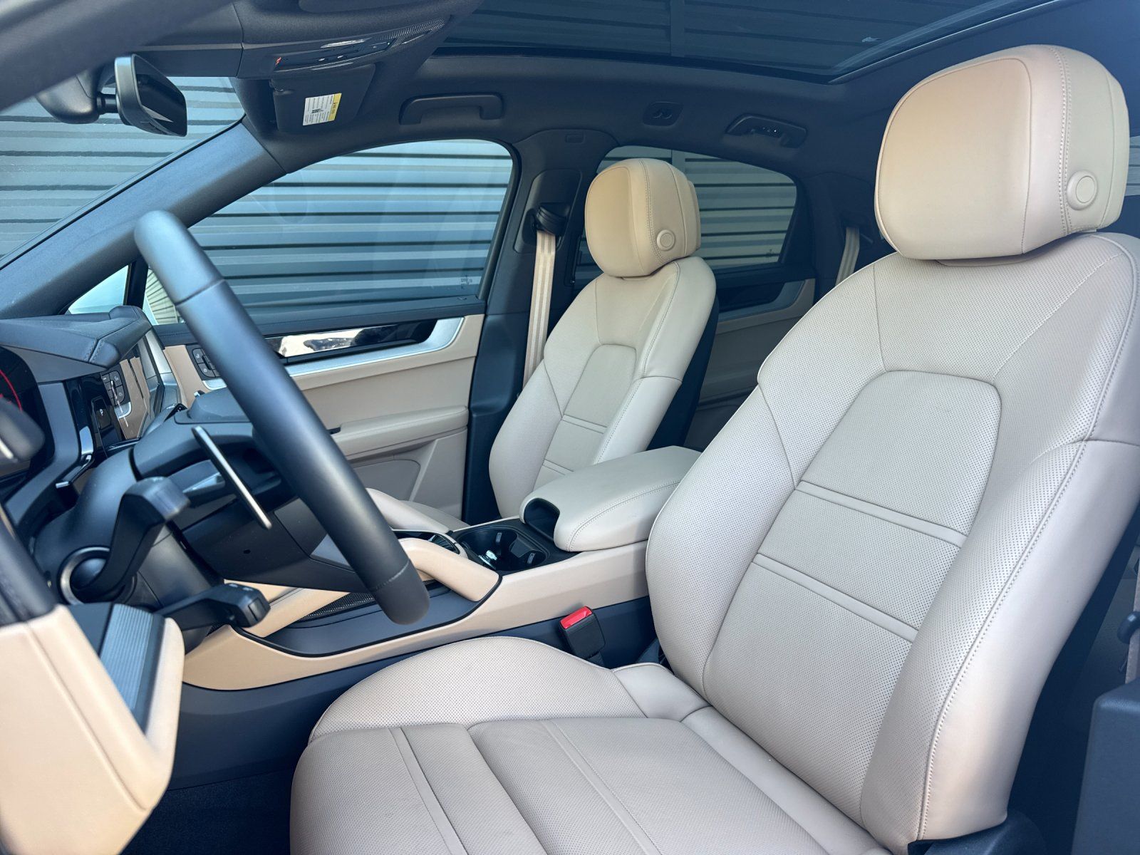 2026 Porsche Cayenne Coupe Base — foto completa 5 de 29