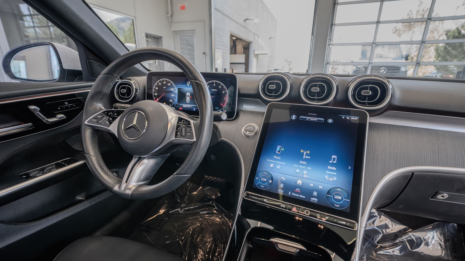 2024 Mercedes-Benz C-Class C 300 — full photo 19 of 34