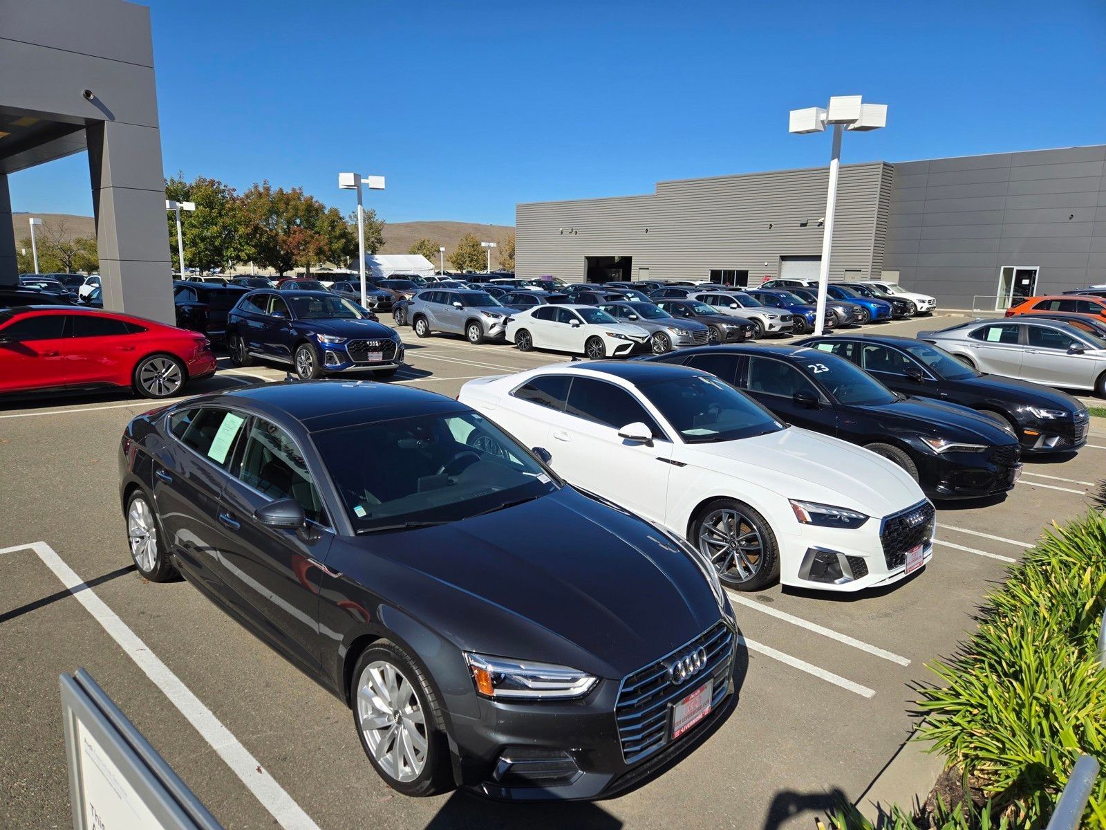 2025 Audi Q7 55 Premium Plus — full photo 43 of 45