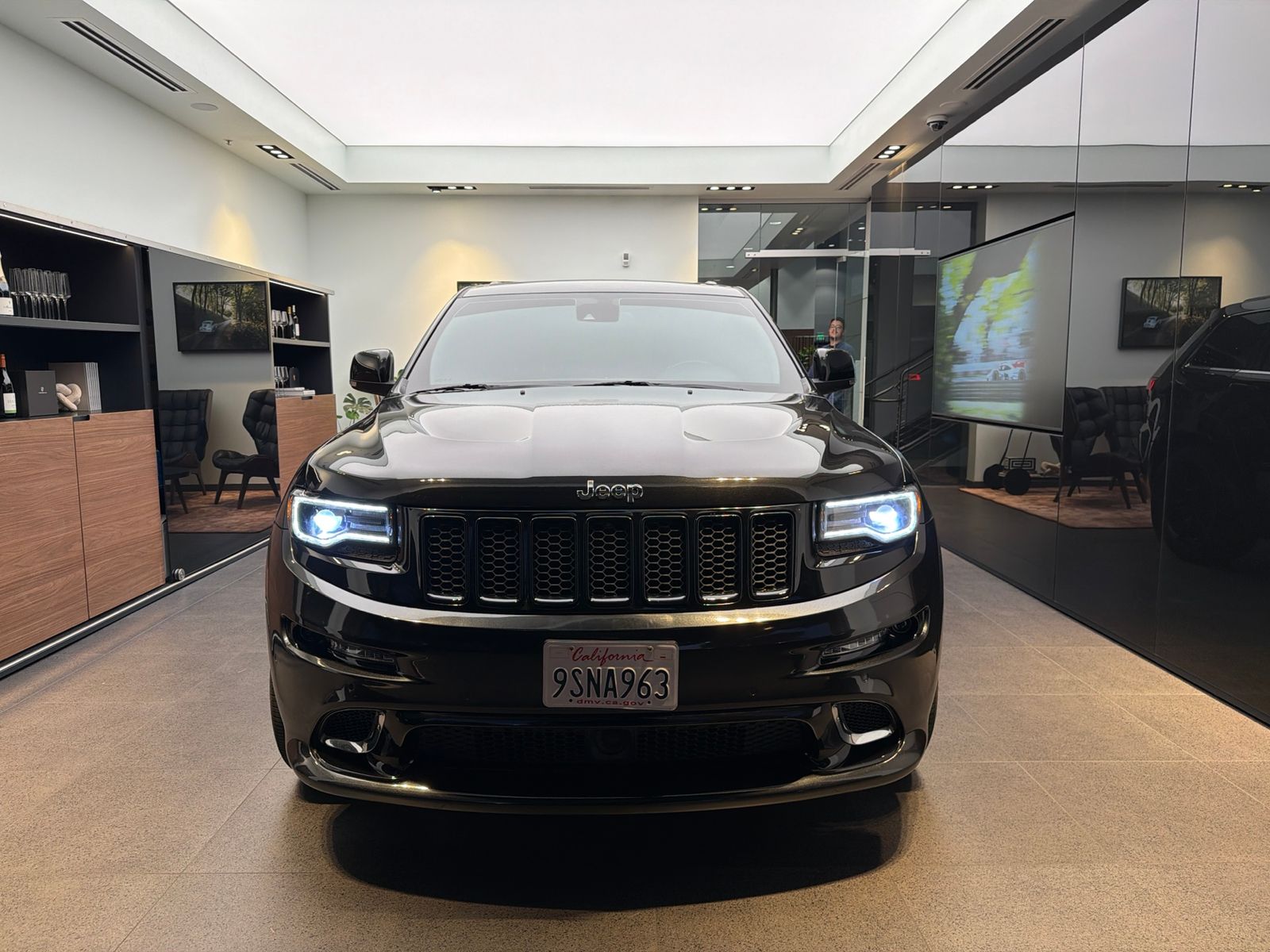 2014 Jeep Grand Cherokee SRT — foto completa 1 de 9