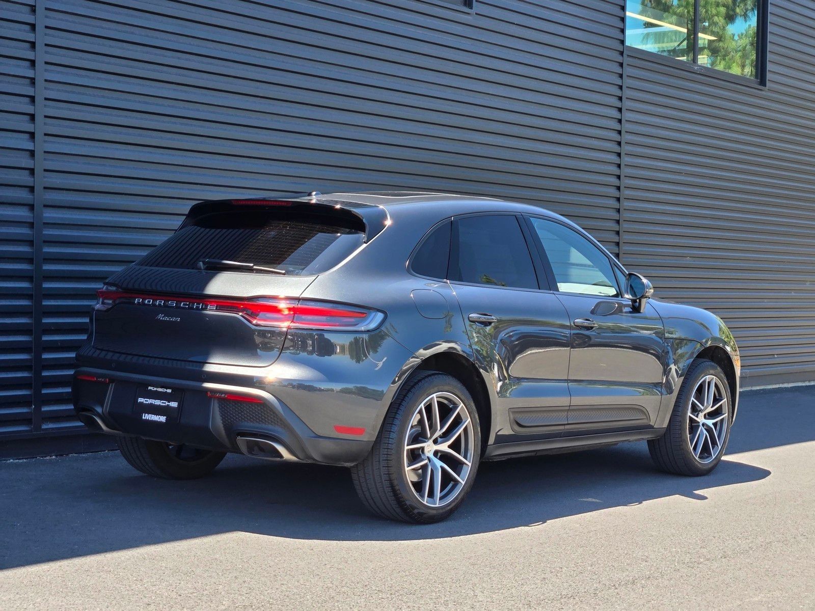 2025 Porsche Macan Base — foto completa 7 de 27