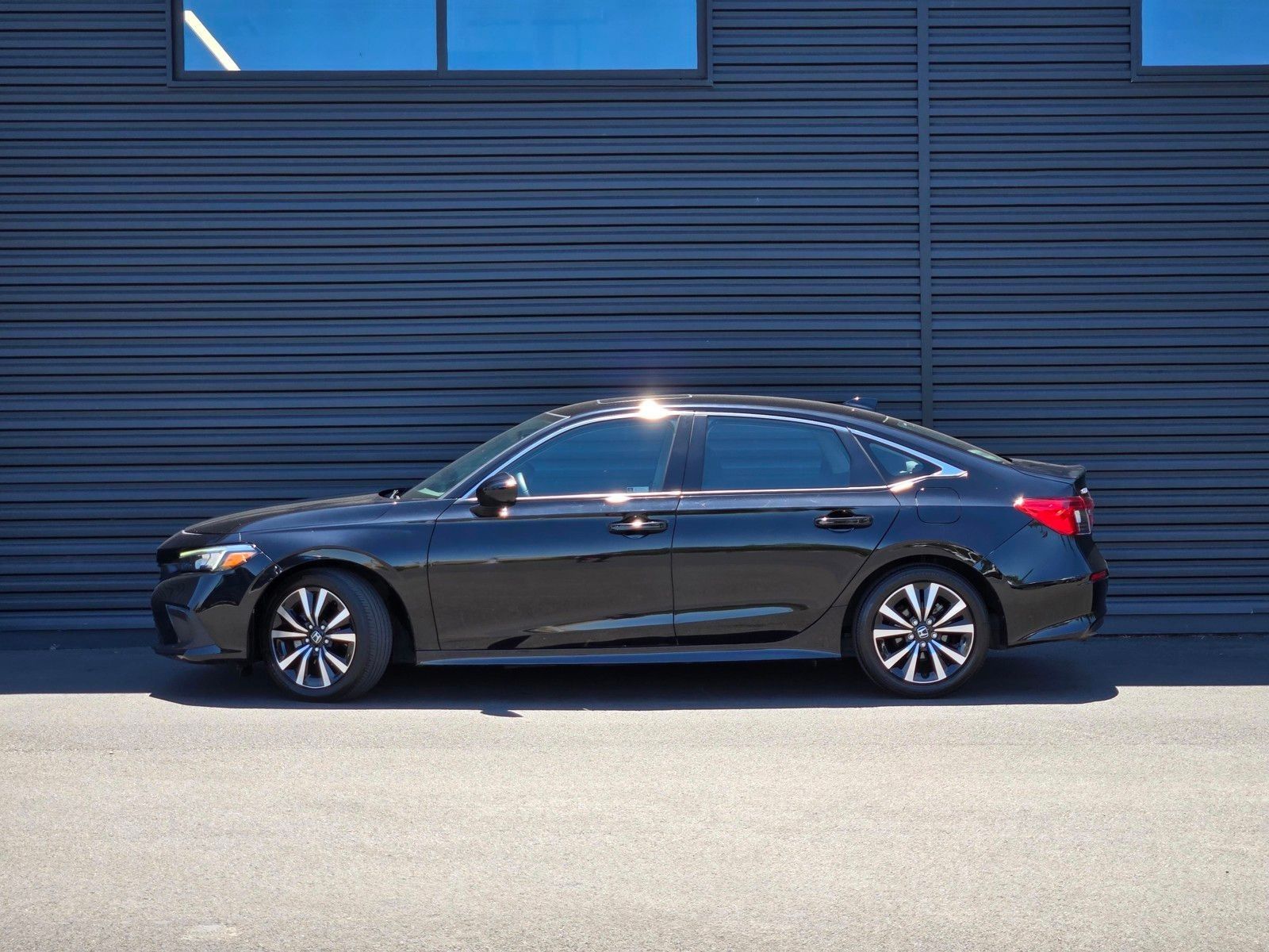 2024 Honda Civic EX — full photo 3 of 45