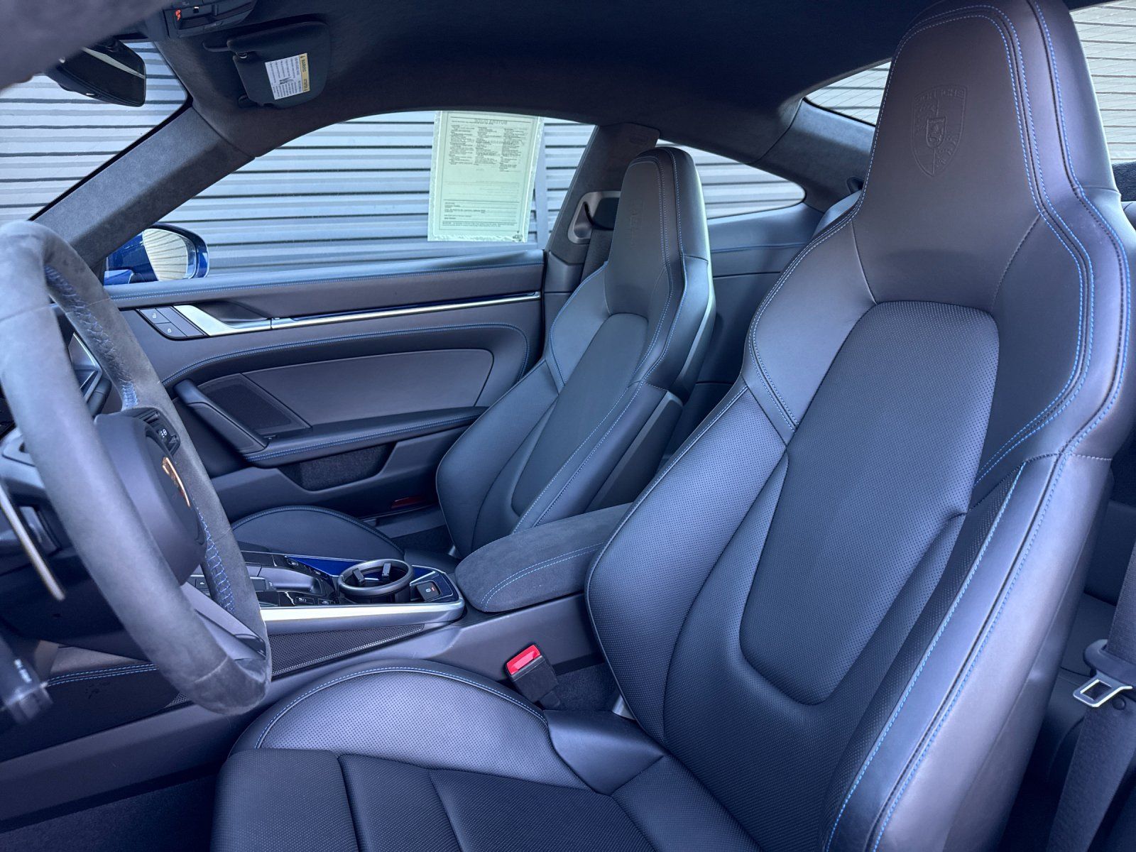2025 Porsche 911 Turbo S — full photo 5 of 28