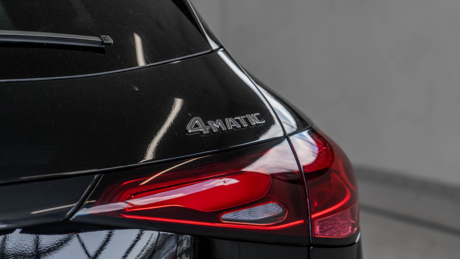 2026 Mercedes-Benz GLC GLC 300 — foto completa 24 de 35