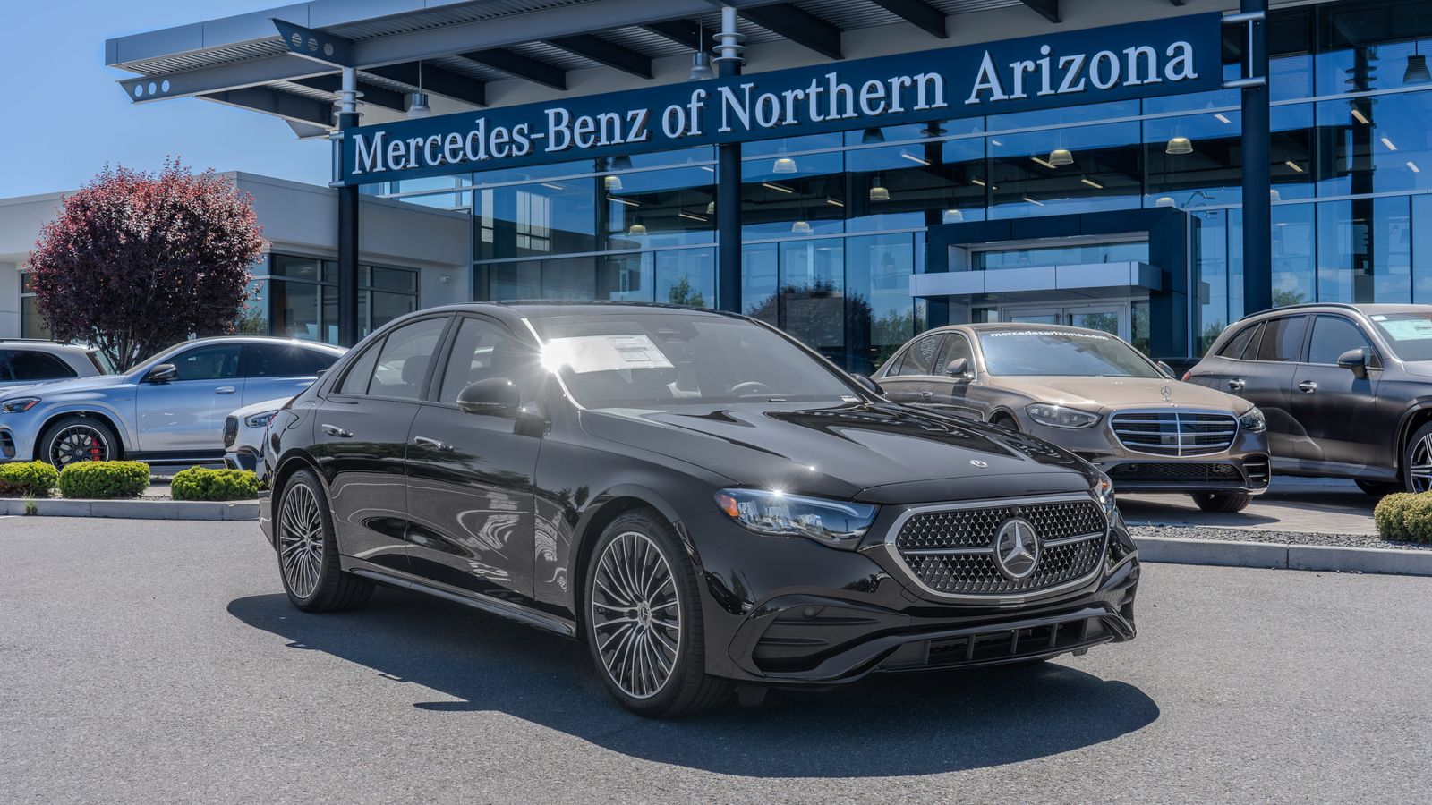 2026 Mercedes-Benz E-Class E 350 — foto completa 1 de 35