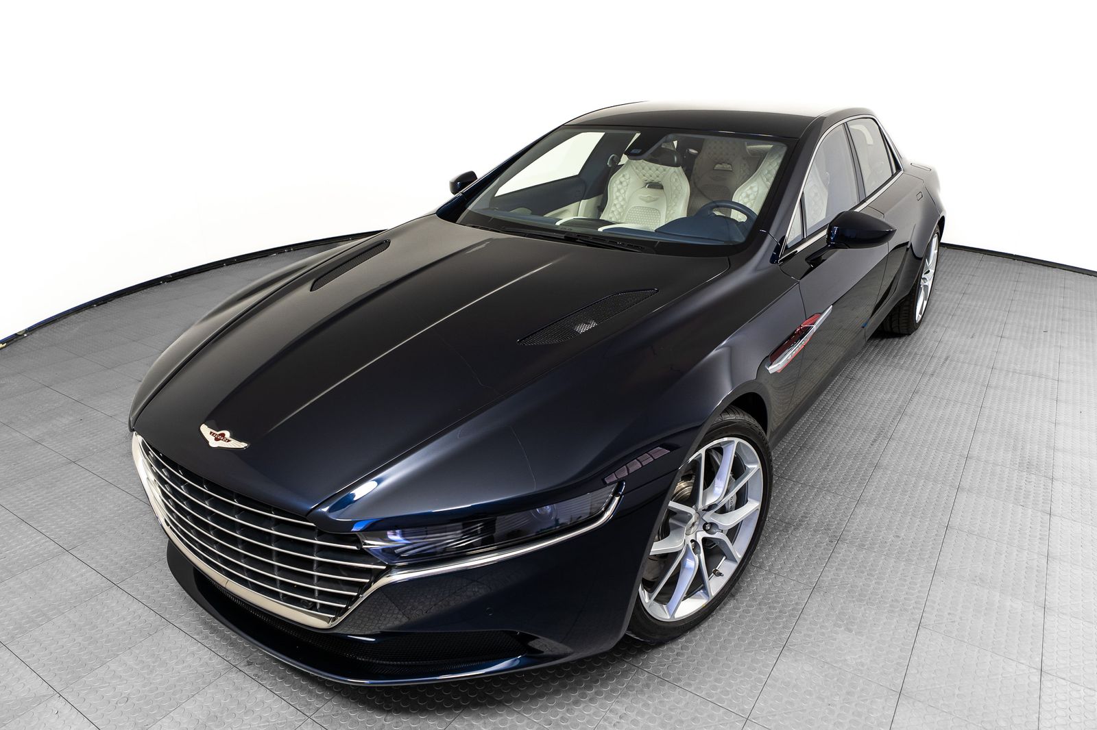 2018 Aston Martin Lagonda Taraf — foto completa 61 de 62