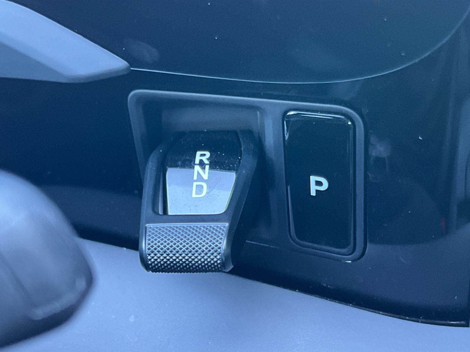 2024 Porsche Taycan 4S — full photo 22 of 29