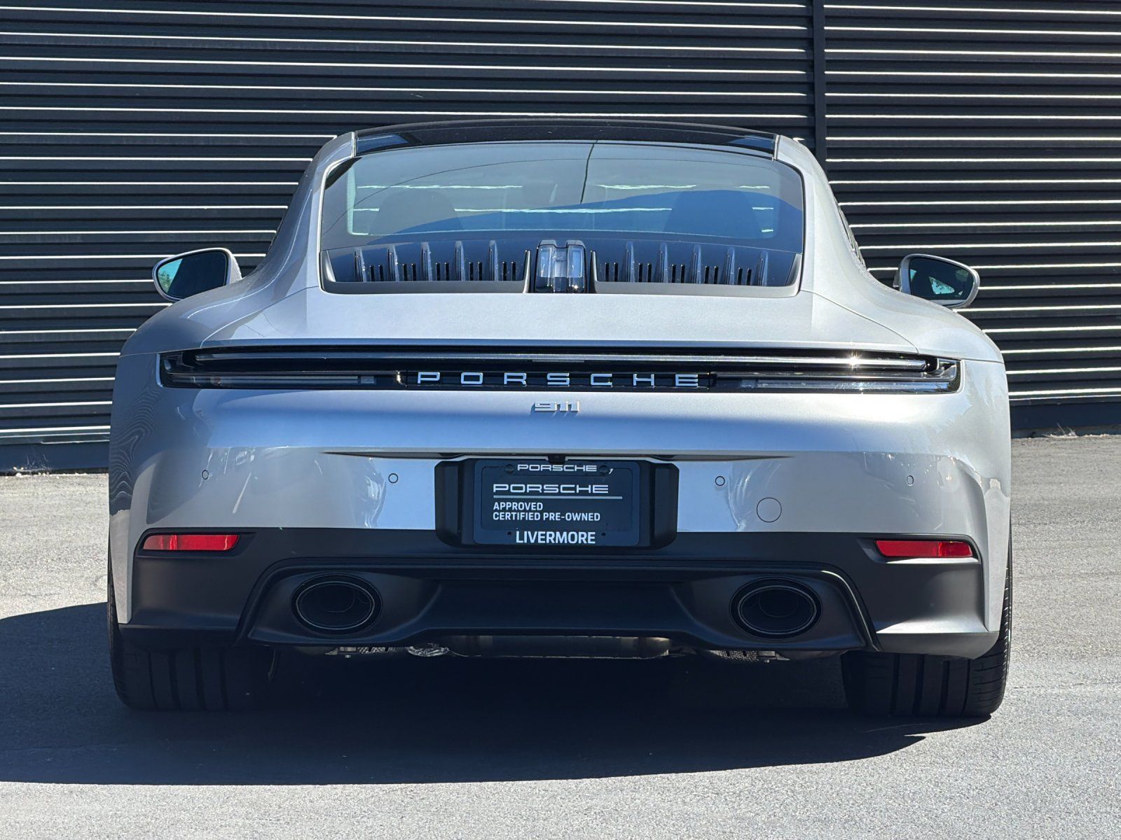 2025 Porsche 911 Carrera S — full photo 6 of 26