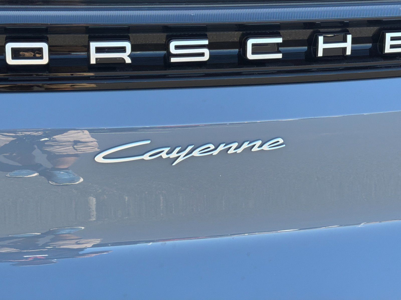 2026 Porsche Cayenne Coupe Base — full photo 27 of 28