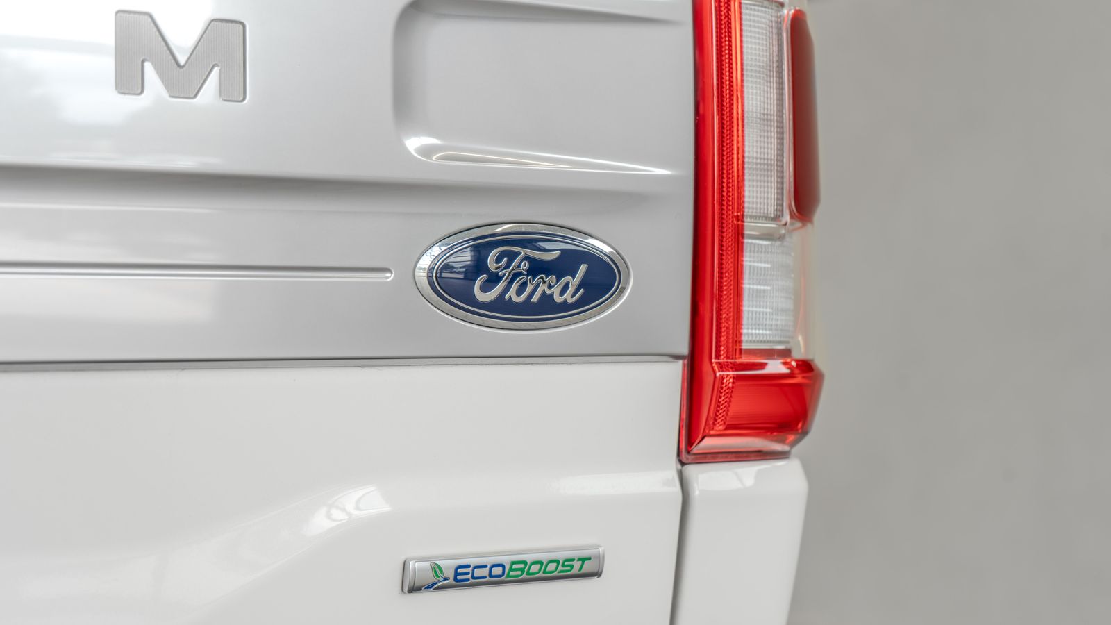 2022 Ford F-150 Platinum — full photo 24 of 33