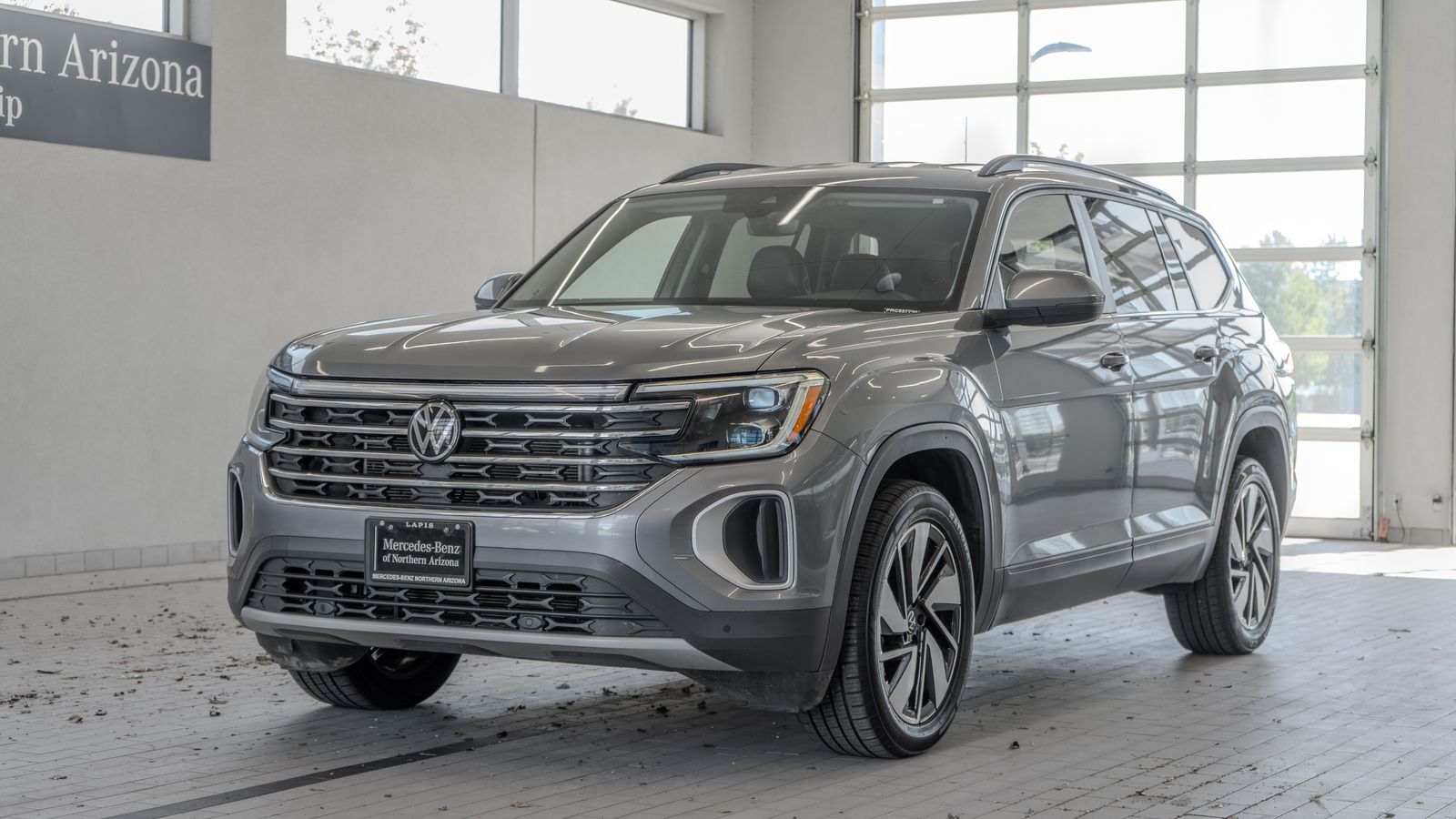 2024 Volkswagen Atlas 2.0T SE w/Technology — foto completa 25 de 35