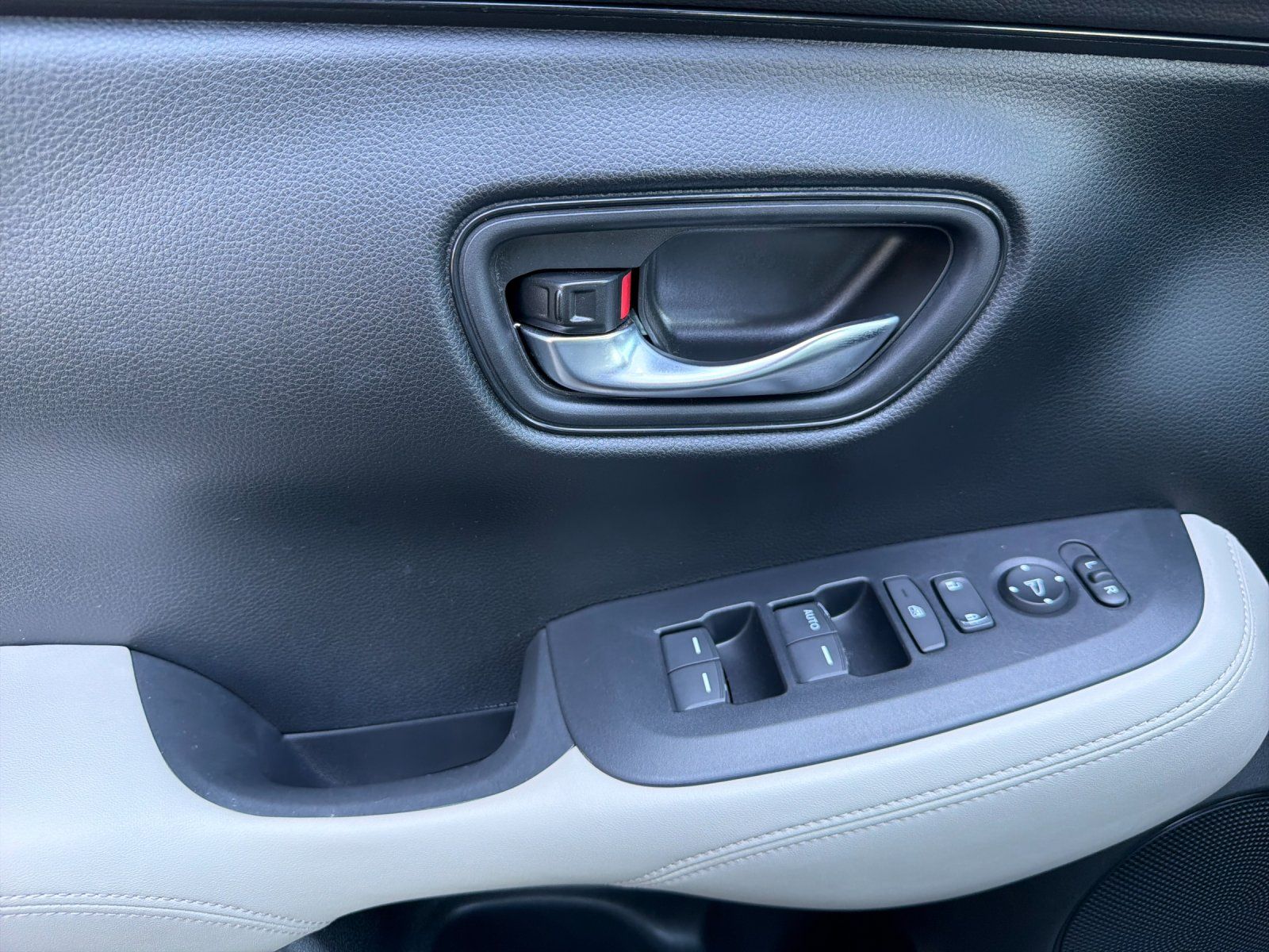 2024 Honda HR-V LX — foto completa 11 de 28