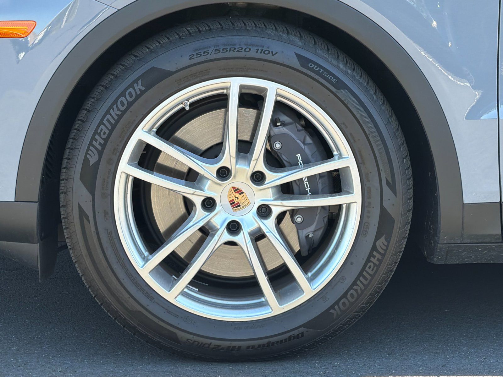 2026 Porsche Cayenne Coupe Base — full photo 26 of 28
