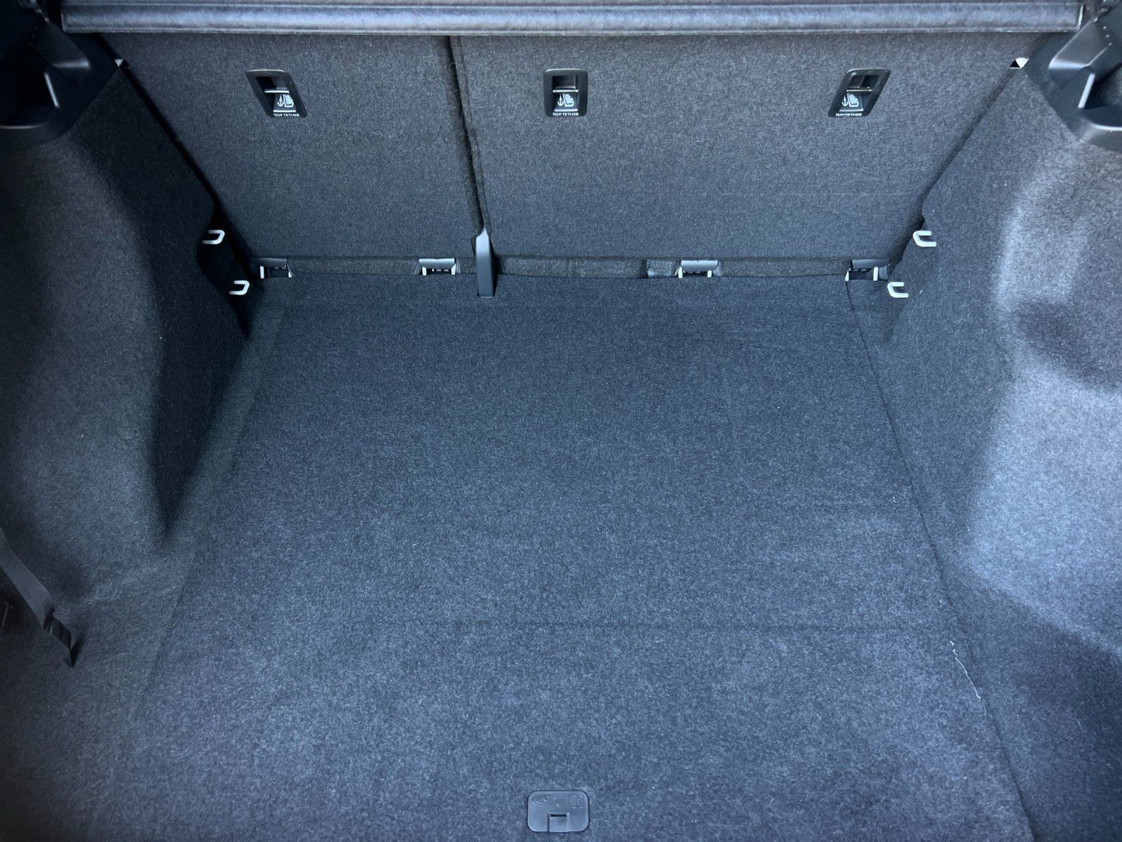2022 Volkswagen ID.4 Pro — foto completa 15 de 28