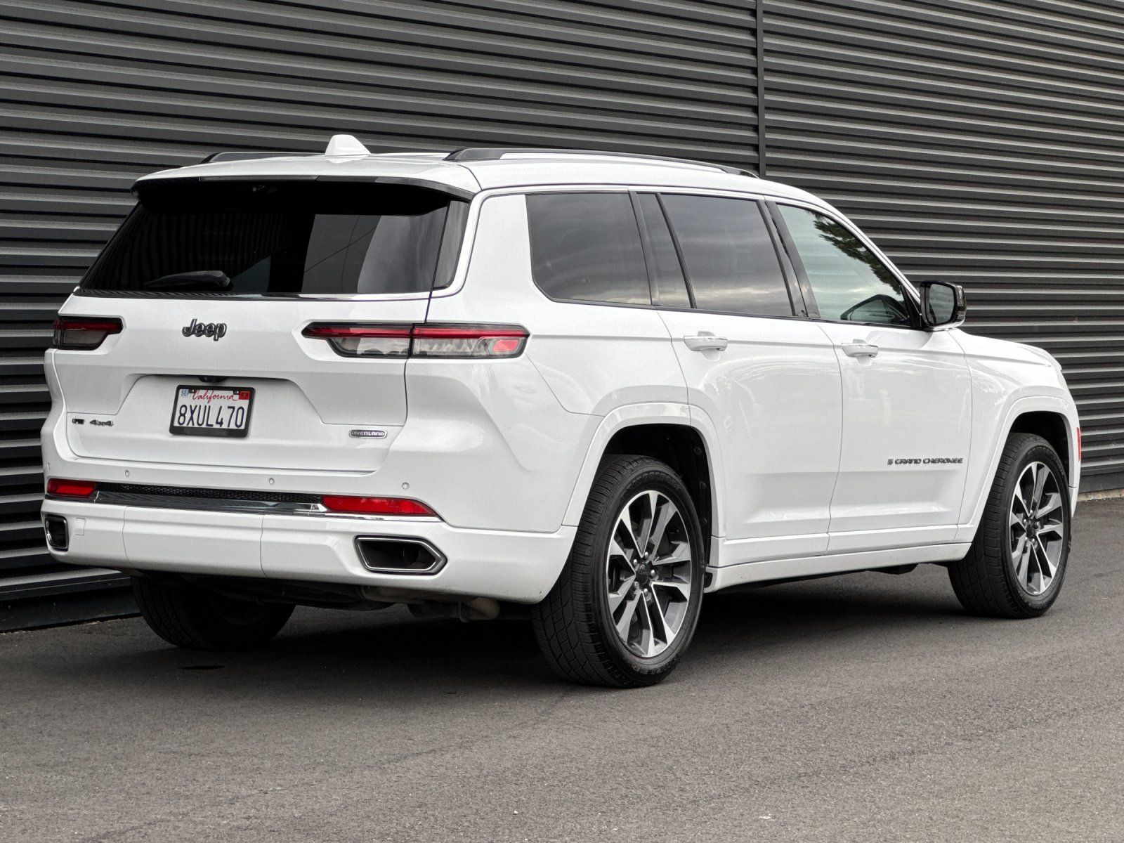2021 Jeep Grand Cherokee L Overland — full photo 8 of 30